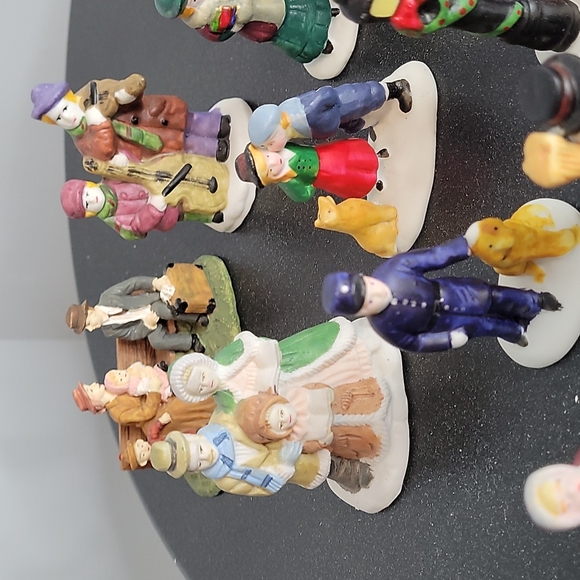 RELISTED... STILL FOR SALE..  Vintage Lemax Dickensvale - Picture 5 of 12